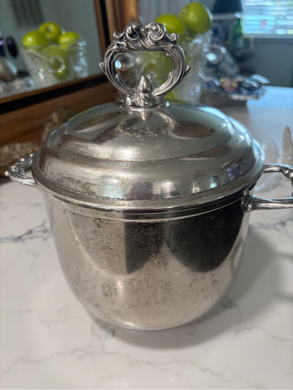 Vintage Silver plated lined Ice bucket